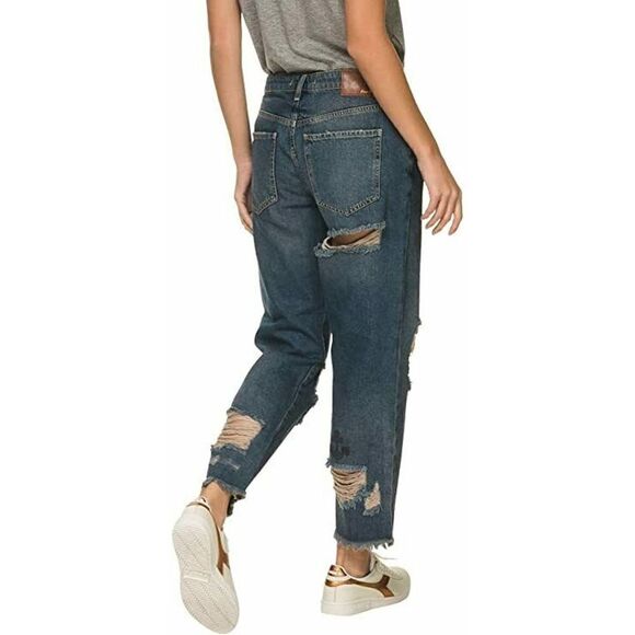 Free People Jeans Sz 26 Boyfriend Blue Tattooed Heart Distressed Crop Denim NWT - Picture 3 of 7